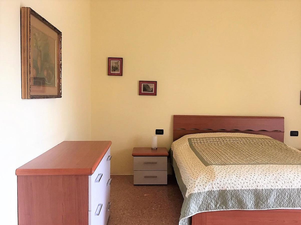 Appartamento Del Sole Desenzano del Garda Esterno foto